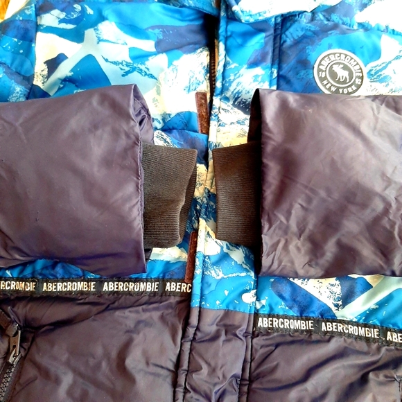 Abercrombie Kids Winter Jacket - Picture 9 of 10